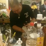 千匹屋 立ち飲み屋 - マスター(リアルビリケンさん？)