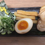 65496037 - 野菜つけ麺（大盛） ¥930 の別皿具材