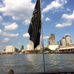 Thompson Restaurant and Wine Bar - シャトルボートに乗り込み出発だ。