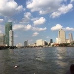 Thompson Restaurant and Wine Bar - 《 チャオプラヤー河 》を進んで行く
