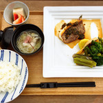 海のレストラン - 瀬戸内鮮魚（内容は日によって変更します）　１６００円〜（税込）
