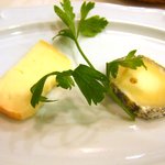 レストランカノウ - 山羊とウオッシュタイプのチーズ