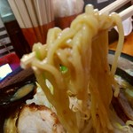 上州山賊麺 大大坊 - 【2017.4.15(土)】肉味噌山賊麺(並盛・150g)950円の麺