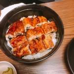 上村うなぎ屋 - 同僚の頼んだうな丼2200円(^^)