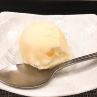 東鮨 新店 - 女性にはアイスが^ ^私はいりゃない