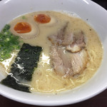 ひかりラーメン - 2017年4月中旬 豚骨煮玉子ラーメン ¥650