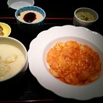 銀座 麒麟 - 小海老と玉子炒め　チリソース　1550円
