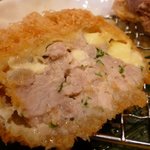 とんかつ 串揚げ 優膳 - 手ごねかつはしそとチーズ入り