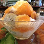 いちょうの木 - あんず+紅茶玉 1000円