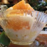 いちょうの木 - あんず+紅茶玉 1000円