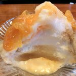 いちょうの木 - あんず+紅茶玉 1000円 の断面