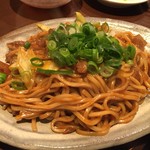 お好み焼・鉄板焼 遊人里 - 生麺の牛スジカレー焼きそば♪