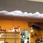 ビストロ バガブー - チョークで描かれた八ヶ岳