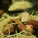 神田ヂンギス王 - 生ラム＋もやし