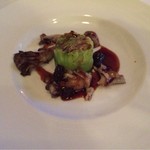 ルアン 神戸迎賓館 - 温前菜　リードヴォーに包まれたフォアグラのポワレ トリュフソース