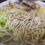 ラーメン二郎 - コショウ投下～♪