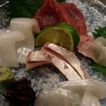 櫻バー - 刺身盛り合わせはその日の仕入れ次第