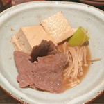 もつ煮や 寅 - 山形牛の肉豆腐