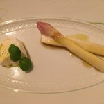 リストランテ 濱崎 - ホワイトアスパラ、水牛のモッツァレラ
