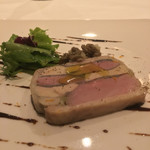 カーサ・デル・チーボ - フランス産 鴨とフォアグラのテリーナ
      オレンジ香るバルサミコソース
