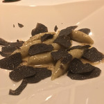 カーサ・デル・チーボ - 岩舘りんご園さんの１ヶ月熟成栗のニョッキ フレッシュトリュフがけ