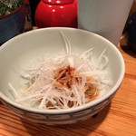 らーめん家 政 - クーポンのピリ辛ネギ！
      海苔と挟むと美味い