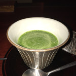 バー ル・サロン - バジルのカクテル ふたを開けると‥