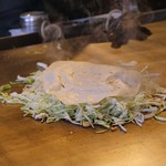 Okonomiyaki Teppanyaki Rikimaru - 肉玉そば　調理4