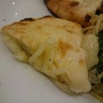 チーズナンはチーズたっぷり