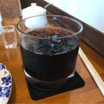 Higurashi - アイス珈琲。
                        単品で税込450円。
                        美味し。