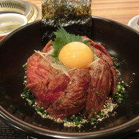 焼肉 龍園 西中洲店 - 氷点下エイジング熟成丼