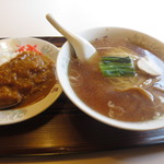 菊凰 - ラーメン小カレー700円