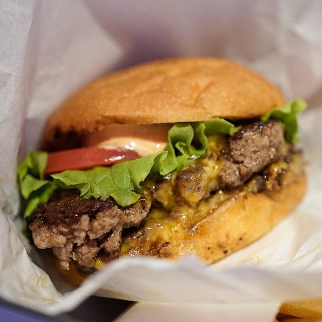 ヘンリーズ バーガー 代官山 Henry S Burger Daikanyama 代官山 ハンバーガー 食べログ ヘンリーズ バーガー 代官山 Henry S Burger Daikanyama 代官山 ハンバーガー 食べログ