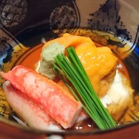 個室和食 東山 新宿本店 - 先付：汲上湯葉と生雲丹のべつ甲あんかけ