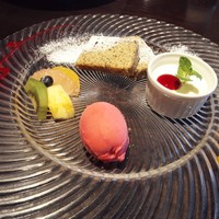IL PINOLO SKY TERRACE 横浜 - レー５