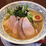 鶏骨スープ 青桐 - 鶏骨醤油ラーメン¥730+鶏チャーシュー3枚¥100