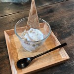 そば舎 あお - 小豆ミルクアイス