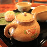 茶亭 瀧春 - タップリ飲めます