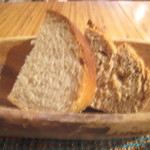 ペペロッソ - パン（三重産小麦、栗粉パン）