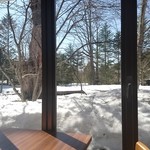 奥日光森のホテル - 朝のラウンジから