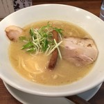 ラーメン ロケットキッチン - トリ塩パイタン(700円)