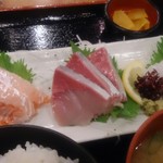 のぶちゃん - 刺身定食の刺身