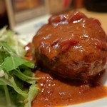 鉄板居酒屋OHANA - 煮込みハンバーグ