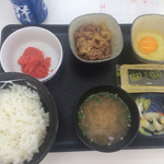 Yoshinoya - 明太子牛小鉢定食 440円 大盛 30円 生玉子 60円 
                        お代わりご飯 140円 
                        
                        合計 670円