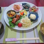 喫茶 すずらん - いろどりランチ