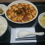 南国酒家 広東麺飯房 - 麻婆豆腐の定食