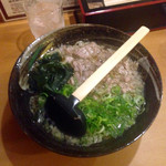 ラーメン工房　はっぴ - 肉そば(¥780) 大盛(+¥100)
      和風ラーメンということでなんとなく魚介系のスープを想像して敬遠していたのだが、予想とは全く違う味だった。牛の旨味が出たスープは秀逸！麺がちょっと弱いが…。