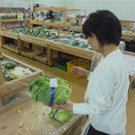 農産物直売所 こだま館 - 夕方なんで野菜は少なかった・・・