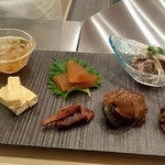 寿司処 きっ粋 - 左から２番目。クリームチーズの味噌漬け。