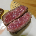 湖粋 - 大山牛はかなりレアな焼き加減